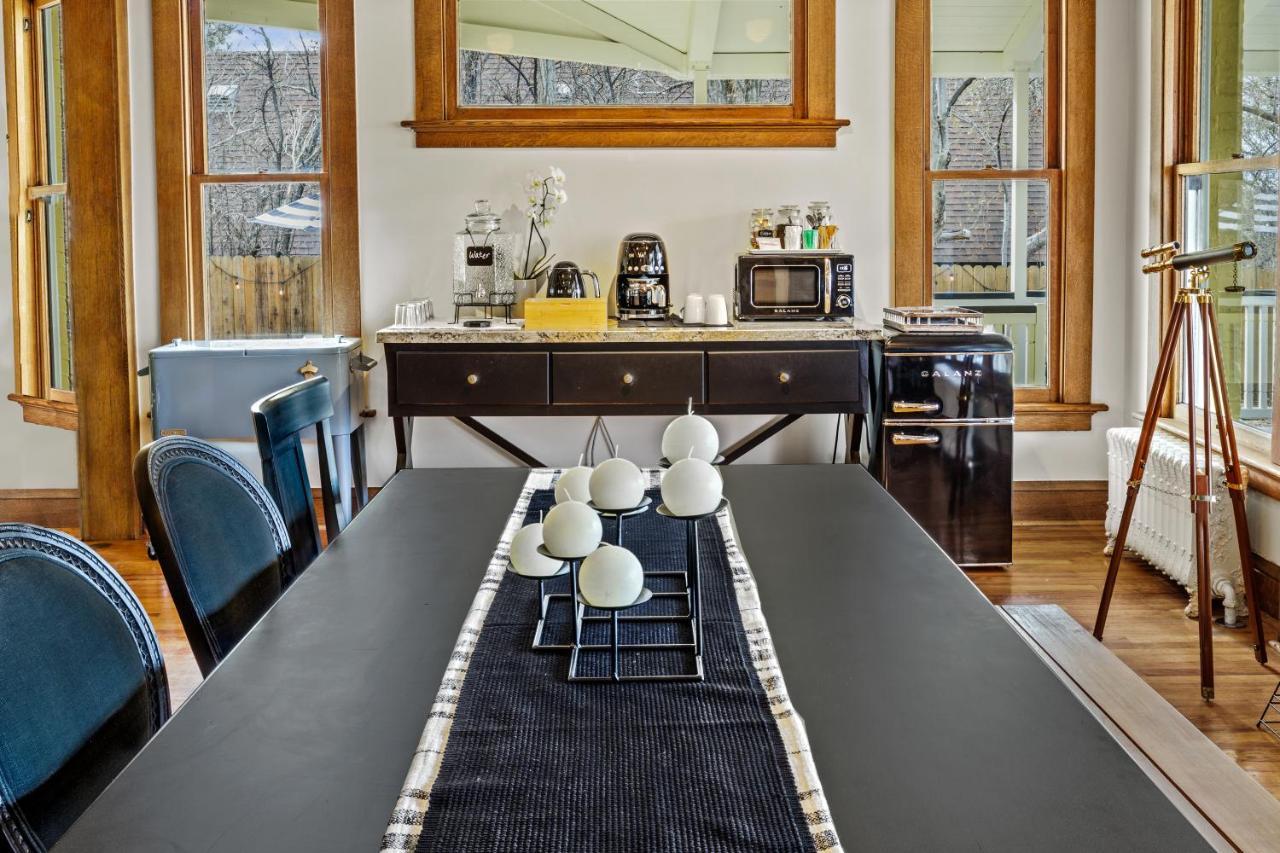 Bespoke Inn פלאגסטאף מראה חיצוני תמונה