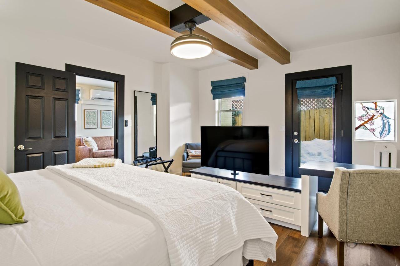 Bespoke Inn פלאגסטאף מראה חיצוני תמונה