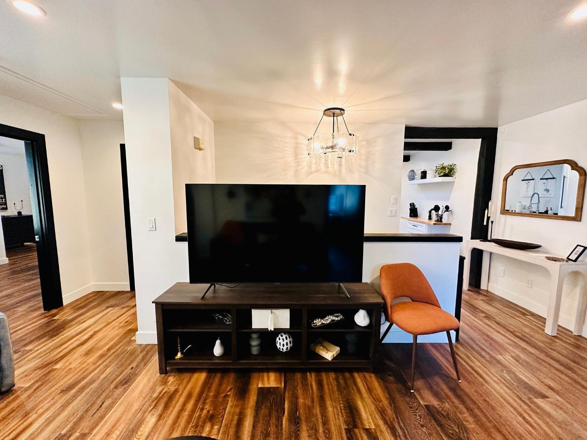 Bespoke Inn פלאגסטאף מראה חיצוני תמונה