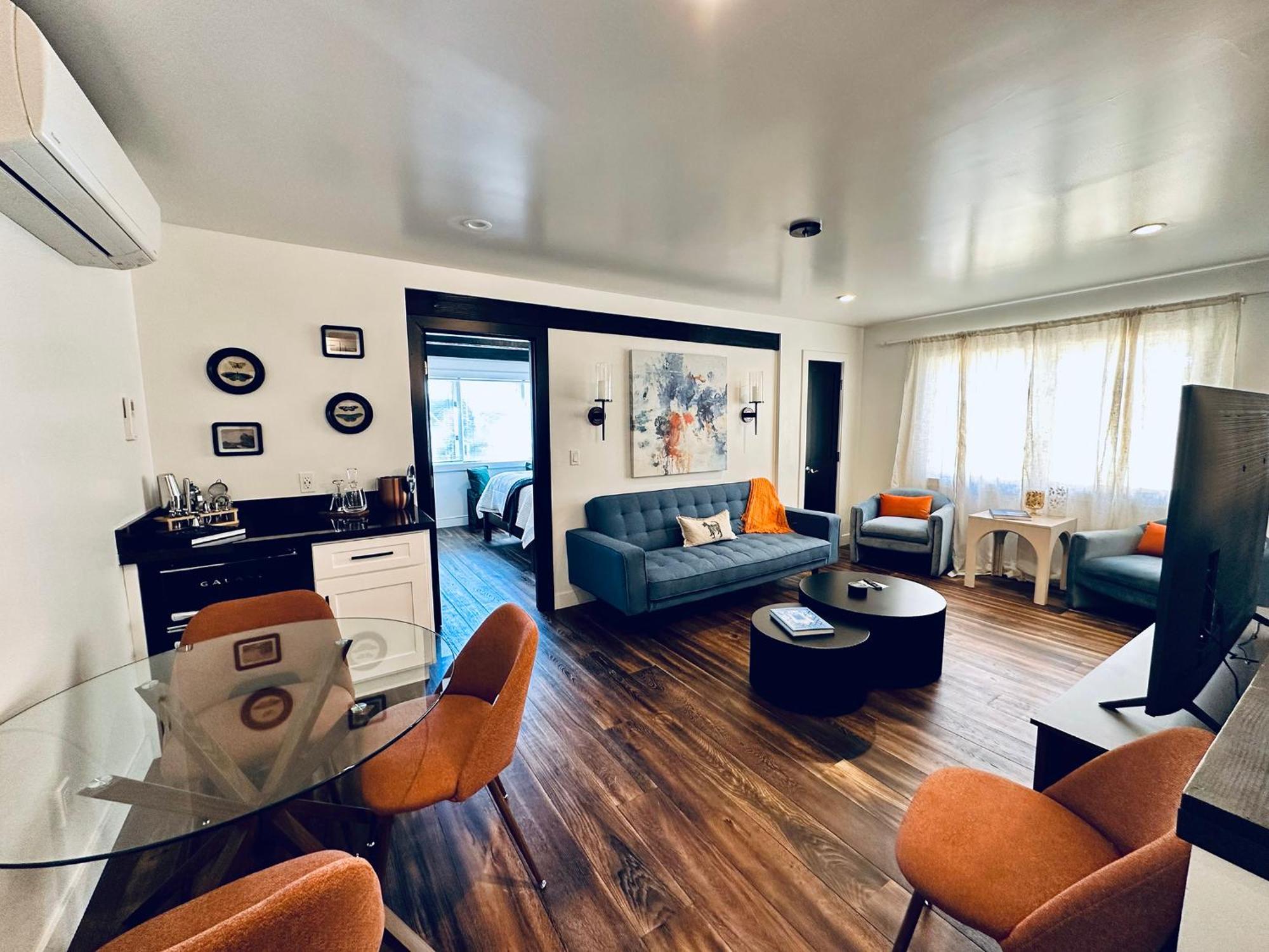 Bespoke Inn פלאגסטאף מראה חיצוני תמונה
